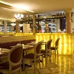 阿尔雄酒店 酒店 3*